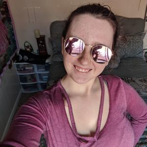 Meet your Posher, Alaxandria